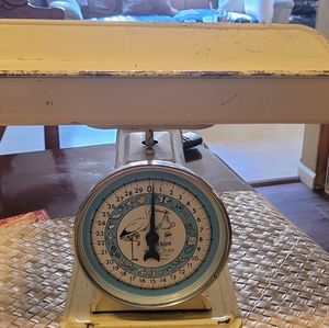 Vintage Hanson baby scale